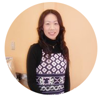 酒井梨衣　講師